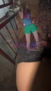 ［原创］在楼道后入内射家妻