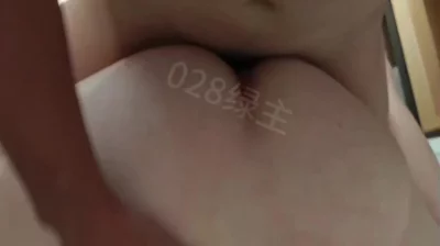 【原创】骚逼被操出白浆
